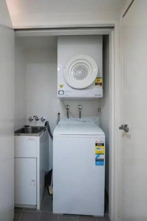 2Br Riverview Escape Free Parking Brisbane Australia